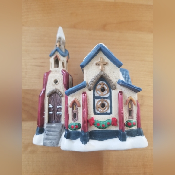 Vintage Holiday Time 6 Piece Village Collectibles House Set - Picture 6 of 10